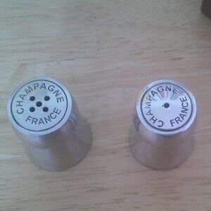 Distinctive salt and pepper shakers